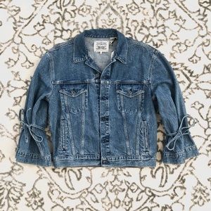 Levi’s Made and Crafted Tide Trucker Jacket Made In Turkey Women’s size Medium